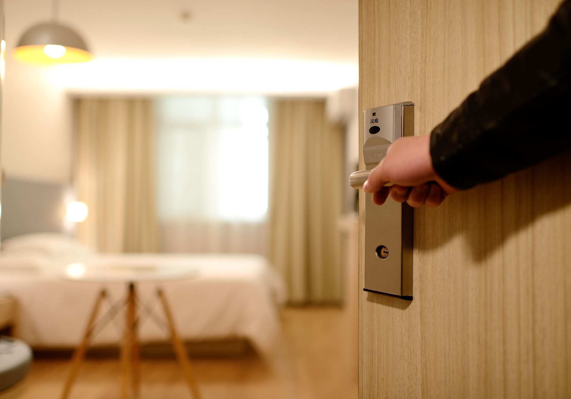 É melhor fica hospedado em Hotel, Hostel ou Pousada?